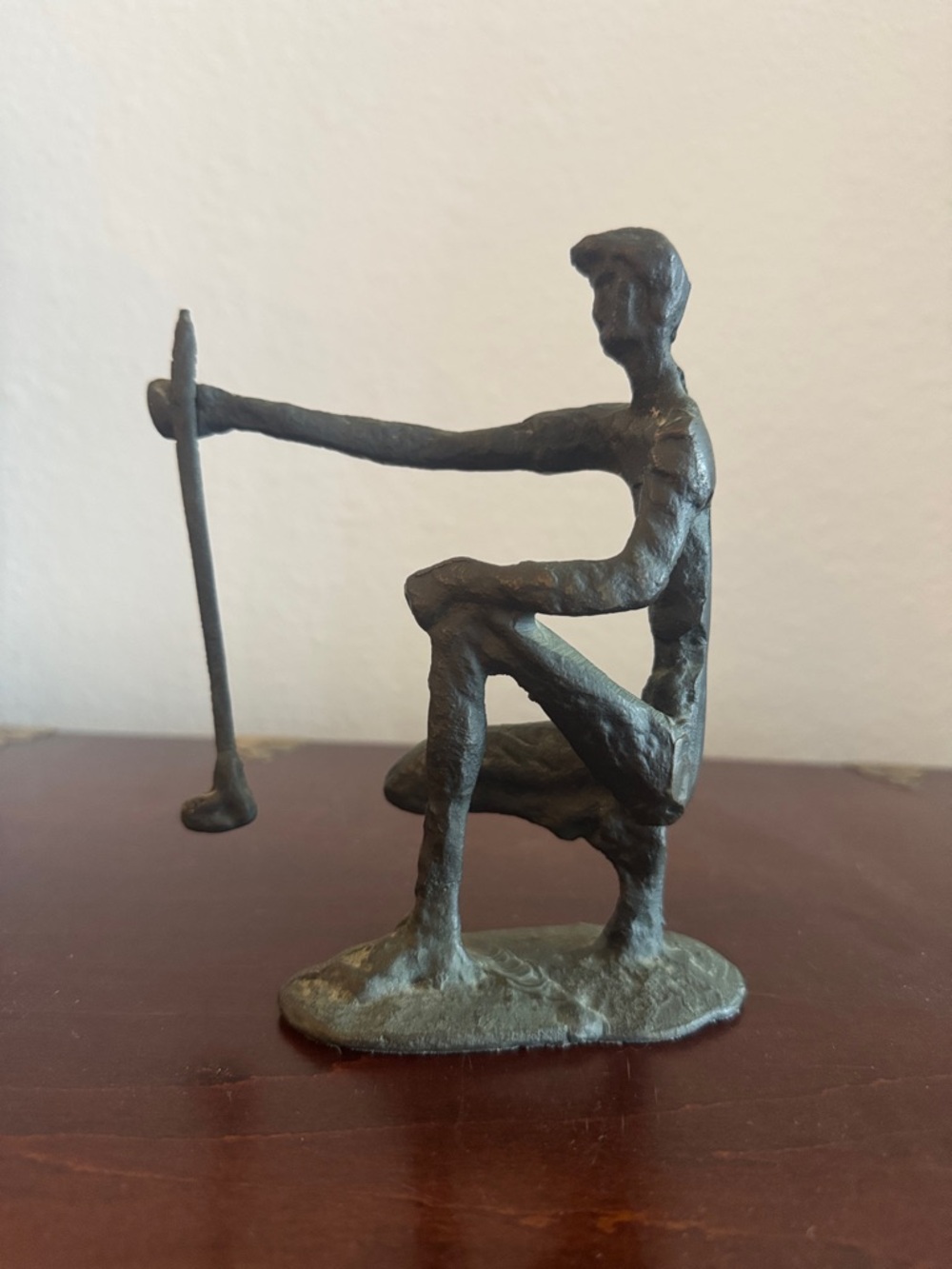 Vintage Brutalist Style Bronze-Toned Abstract Kneeling Golfer Sculpture